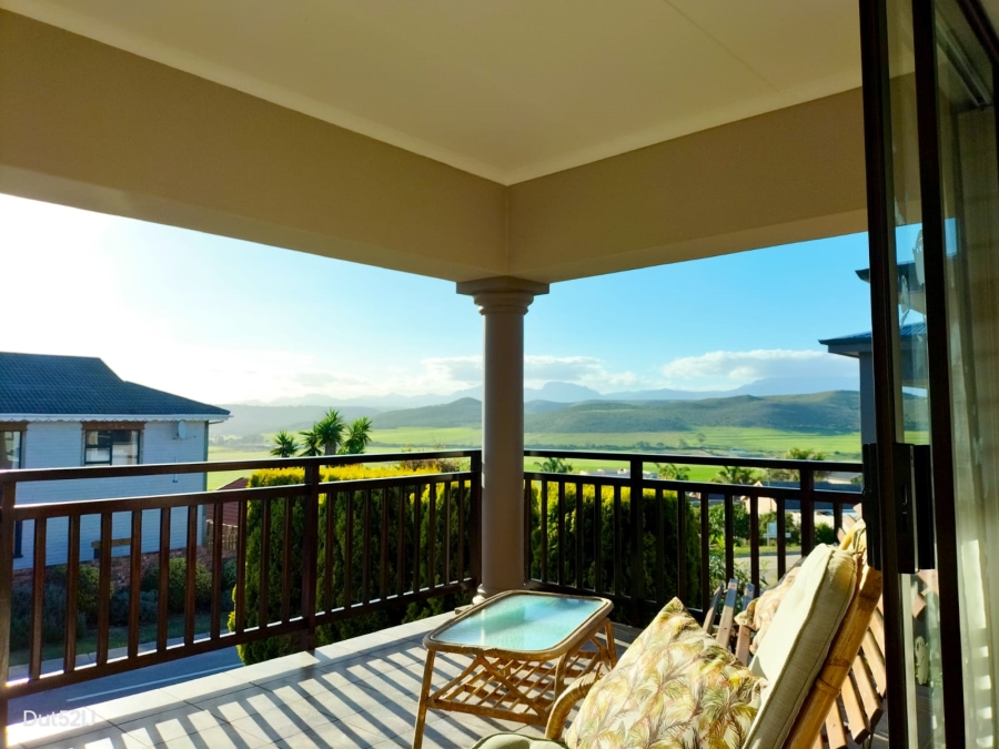 4 Bedroom Property for Sale in Fraaiuitsig Western Cape
